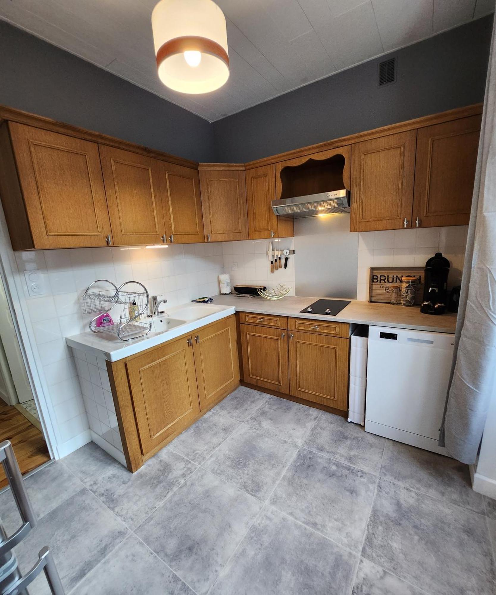 Chaleureux Appartement Refait A Neuf Vic-sur-Cère Exterior foto